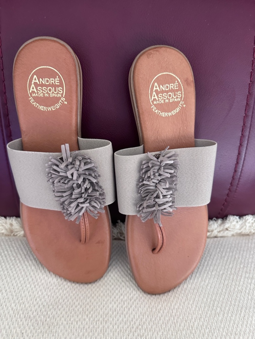 Andre Assous Novalee Featherweights sandals beige color fringe detail size 8
